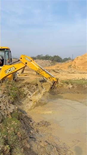 Jcb tractor loading bulldozer trolley 💪🧐#jcbbaba #jcbexcavator #jcb #jcbtractor #jcb3dx #shortvideo