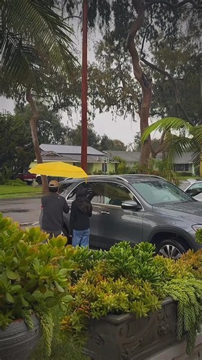 🌸 Bố không hoàn hảo, nhưng tình yêu dành cho con thì luôn trọn vẹn. | Thuy Hoang