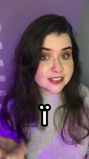 Exploring Fashion Styles: Critical Theory and Naivety