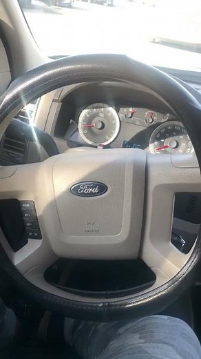 2008 Ford Escape Steering Wheel problem