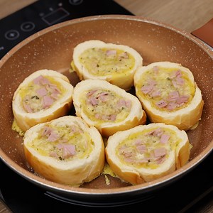 554K views · 4.7K reactions | When I make bread like this there are no leftovers, ever!! It is ready in less than 10 minutes | Yummy Food Recipes | Facebook