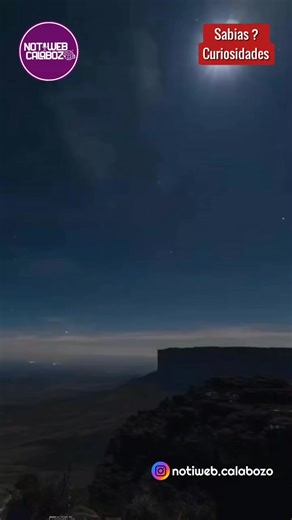 El Monte Roraima, una majestuosa montaña-tepuy, tiene una rica historia que se extiende desde la antigüedad hasta la actualidad, siendo un lugar de gran significado cultural y geológico. Historia y Origen: Formación Geológica: El Roraima es una de las formaciones geológicas más antiguas de la Tierra, con aproximadamente 2 mil millones de años, perteneciente al Escudo Guayanés. Descubrimiento y Exploración: Los europeos descubrieron el monte Roraima durante la colonización española y británica de