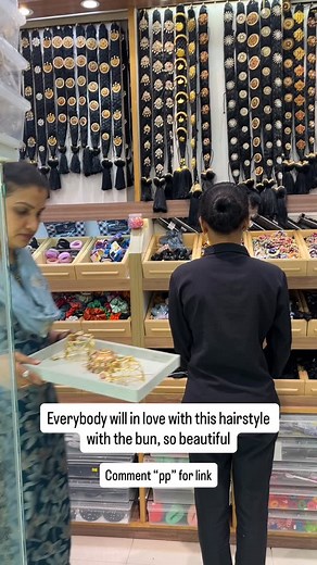 Every hairstyle is an effort to look special and these bun JadeBille in jadau Kundan look just so beautiful. Comment “pp” for link to buy Both the designs that you see are unique in its own ways and styling them will make you feel so special and gorgeous. It’s an easy hairstyle while you get them ready on the bun. We’re telling you, everyone who’s bought them, loved it so much as they look great and also get compliments. Get them from our website today. From bangles, necklaces, bindi, vaddanam, 