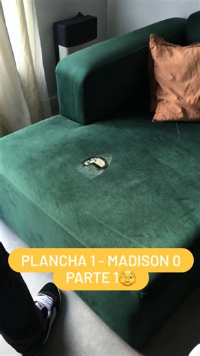 🅜🅐🅓🅘🅢🅞🅝 on Instagram: "Arreglo de sofa 🛋 Parte 1✨️ "Plancha 1 - Sofa 0. Pero Facu salió al rescate 🏃‍♂️. ¿ Alguna vez te mandaste una así y tuviste que fingir demencia? 🤣🤣🤣 Contanos tu metida de pata doméstica más épica 👇👇👇 #sofa #sillon #nuñez #sillones #garantia"