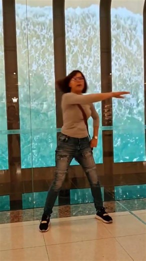 mama told me... it's alright you are dancing through the blasting strike..oh oh oh my Lord!!