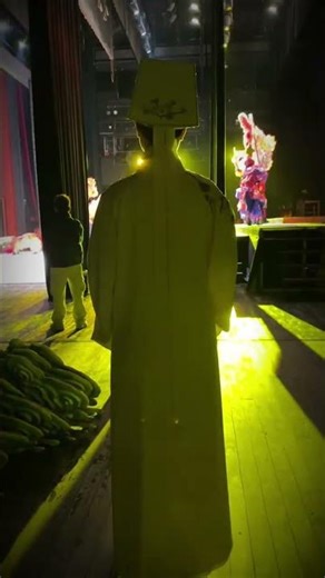 Teacher Xiang Liya's Transformation: From Lu Bu to Graceful Beauty