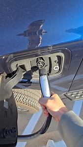 553K views · 3K reactions | Deberia ser usb-c | Leonel Mora | Facebook