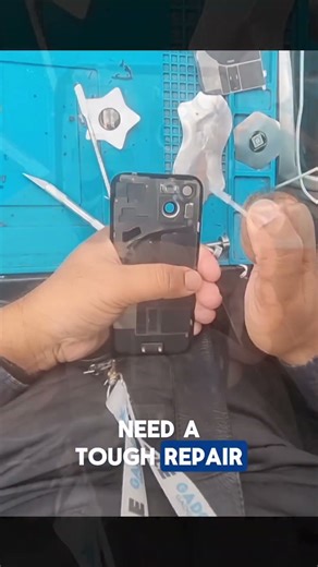 Watch how we Fixed an iPhone 15 Outside the Customer’s House! 🚐📱 #mobilegadgetsuk