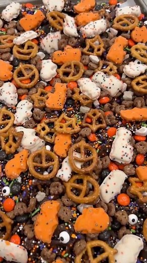 Spooky Snack Mix for Halloween