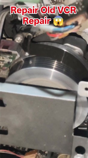 Rahul Rahul on Instagram: "Repair Old VCR Repair 😱"