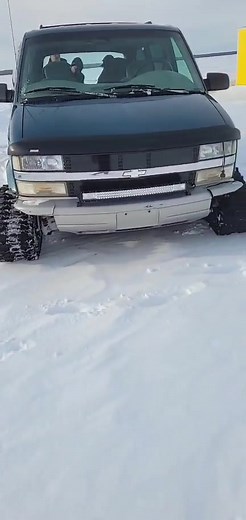 Astro van Ice shanty ftw #icefishing #canadalife #icefishing2022 #vanlife #fyp #saskatchewan #builtnotbought