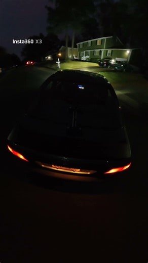 This is how my 1998 Honda Civic sounds accelerating 🔥