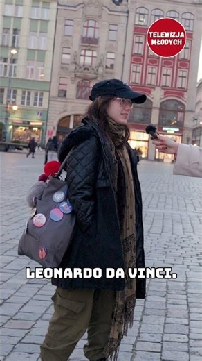 Who painted the Mona Lisa? It seems like a simple question… but it is. 🖼️✨