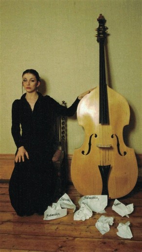 Kate Bush @katebushmusic performing the Holiday version of ‘Babooshka’ in 1980. Released as a single in the summer of 1980, ‘Babooshka’ reached No.5 in the UK and later appeared on Kate Bush’s album ‘Never for Ever’. That record marked a turning point in British chart history, becoming the first UK No.1 by a British female solo artist. It was pop success powered by narrative ambition, theatricality as well as psychological depth. Bush later explained that she didn’t realise the word “babushka” w