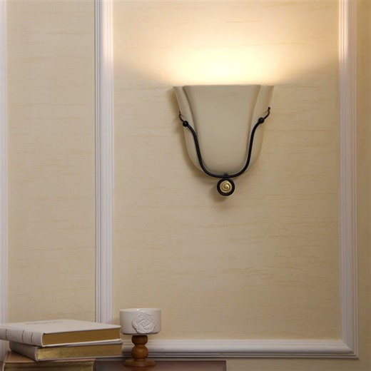 Solenne Shell Wall Sconce – Sculptural Shell Form, Gentle Ambient Glow