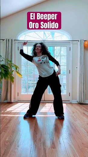 Dancing to El Beeper by Oro Sólido | Merengue Choreo by ‪@yvngflick‬
