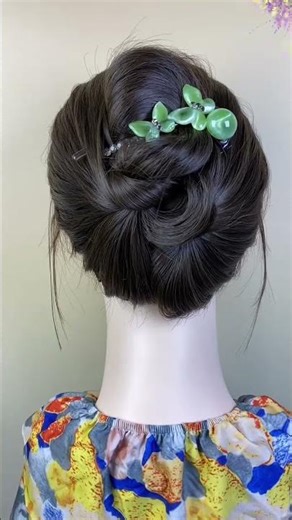 Easy Spring Outing Hairstyle: Look Fantastic in No Time