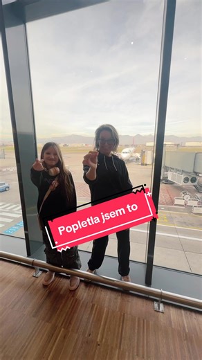 Když se maminka splete a Tali dělá,jakože nic..😇aneb my mezi spoji ✈️na Fuertu🌊#fyp #fu #viral #mum #daughter