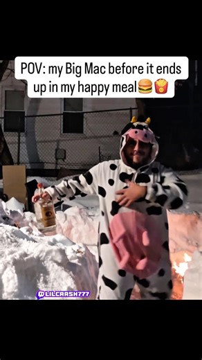 On my way to get eaten😏🐮 #lilcrash777 #twitchtv #cow #cosplay #camping #clip #stream