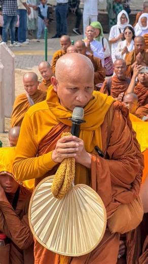 พระบรมสารีริกธาตุ ณ วัดไทยกุสินาราเฉลิมราชย์ เมืองกุสินารา ประเทศอินเดีย