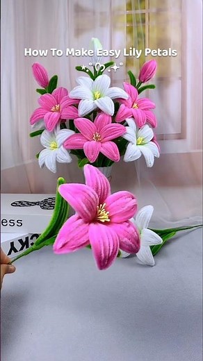 Easy diy pipe cleaner lily petals | fuzzy wire flower tutorial #diy #flowerscraft #handmadepipes