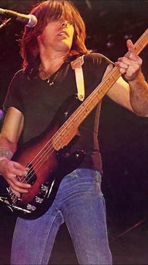 At 76, Cliff Williams Finally Names the 5 Musicians He Couldn’t Stand