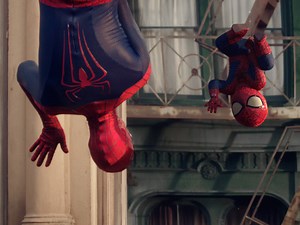 evian transforme Spider-Man en bébé