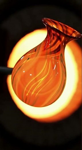 Watch Glass Come Alive: Mesmerizing Hand-Blown Art