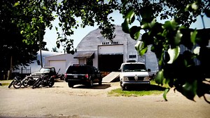 Jordan's got a short fuse and a no business sense. | Gas Monkey Garage