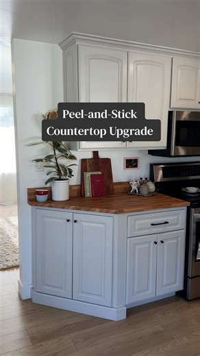 Same apartment, but a new look for the New Year 🪄 Shop peel-and-stick butcher-block paper at the link in bio. #amazonfinds #amazonkitchen #kitchenupgrades 🎥: @Sierra