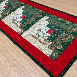 Christmas Table Runner, Quilted Log Cabin Blocks, Handmade, Finished, Red and Green - 13 X 42 Inches - Etsy