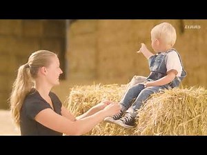 CLAAS | This is how family farms use the new AXOS 3 💚