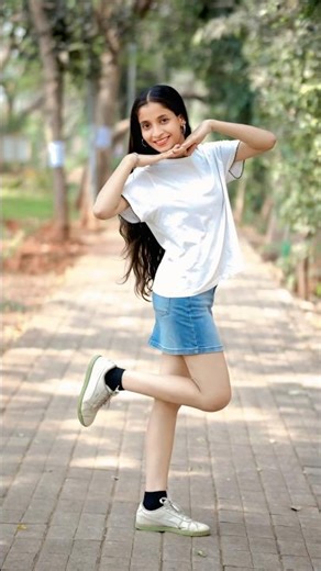 ￼ mini skirt poses for girls 👧😍 #photo #photoideas #youtubeshorts #youtubevideo #shortvideo