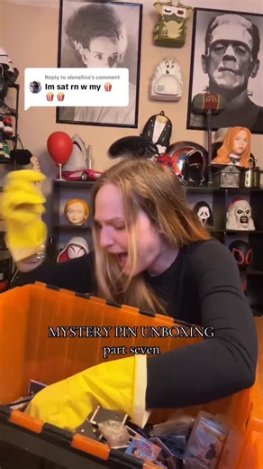 Natasha ® on Instagram: "PART SEVEN 👀 #blindbox #mysterybox #mystery #unboxing #vintage #secondhand #buttonpins #pins #pincollector #giftideas #90s #facebookmarketplace"