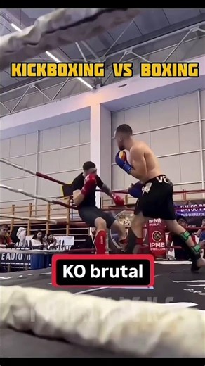 Kick boxer knockout #streetdefence #kickboxing #muaythai