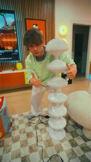 ✨new lamp who dis✨Picked up the Aurora Hourglass Lamp from @aescraft space and it definitely mak 1