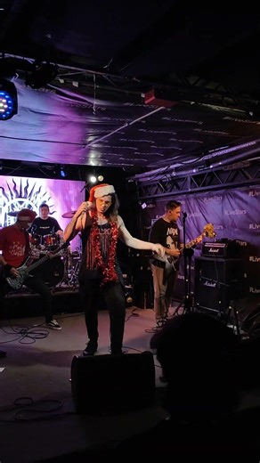 Witchhunt. Warmoth live short