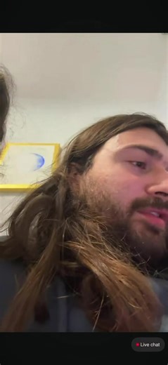 To minima tis Gatas ston afipnisti