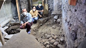Archaeologists reveal new section of Aztec skull tower | CNN