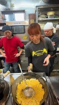 #cooking #袋麺 #friedfood #大食い #麺ハウスこもれ美 #チャーハン動画 #food #飯テロ #中華料理 #japanesefood
