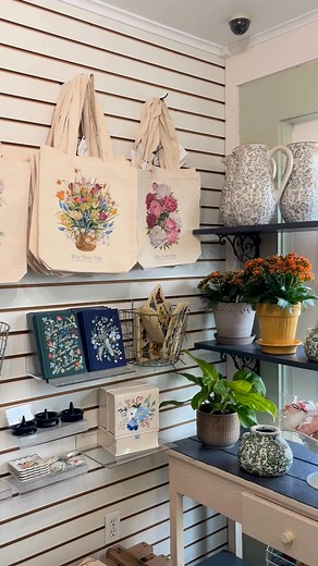 Hi Friends, The White Flower Farm Store & Gardens will close for the season at 4:30 p.m. on Sunday, Nov. 16th. Until then, we hope you’ll stop by this week to take advantage of clearance sales and holiday specials. 📍Address: 167 Litchfield Road (Route 63) Morris, CT 06763 We are located 3.5 miles south of the center of Litchfield, CT ⏰ Hours: Thursday through Sunday, 9 a.m. - 4:30 p.m. 🪴 Here’s what you’ll find: Enjoy gorgeous Amaryllis blossoms throughout the holidays by purchasing a sprouted