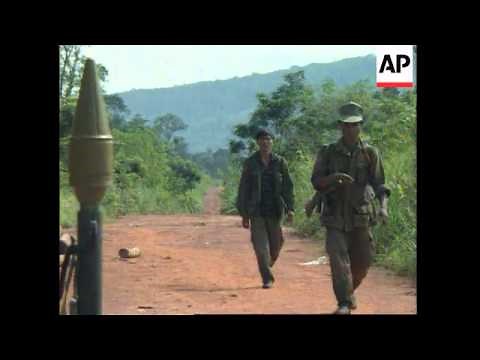 CAMBODIA/THAILAND: FIGHTING CONTINUES ON THAI BORDER