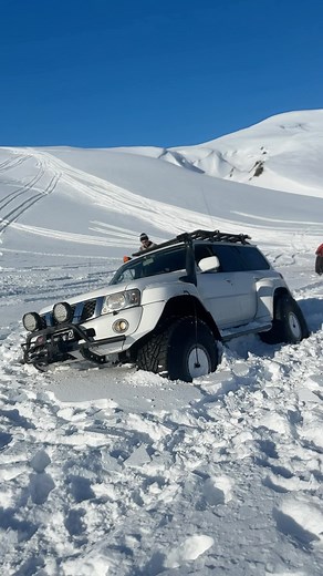 7.3K views · 938 reactions | Snowrunner in real life!  #offroadiceland #4x4 #arctictrucks #offroad #overlanding #4x4iceland #arcticexpedition #at44 #warnindustries #nissan #nissanpatrol #patroly61 | offroad_iceland | Facebook