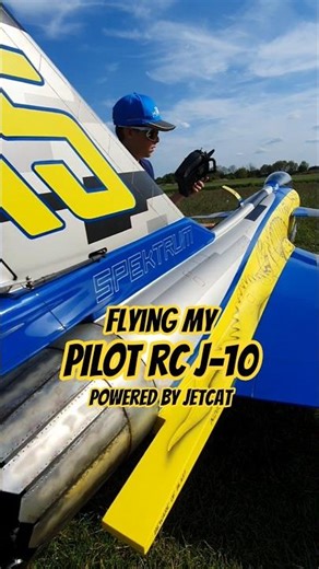 🤘 Fighter jet sunday with our Pilot RC J-10 #rcairplanes #modellflug #aeromodelismo #spektrumrc