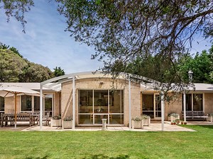 Damm family, of Damm Fine Food fame, lists pure Portsea pad - realestate.com.au