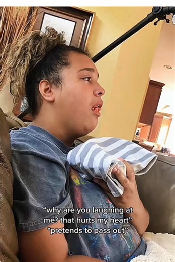 The interesting moment after having wisdom teeth extracted 🤪🤪🤪#anesthesia #hospital #funnyvideos #fypシ #usa