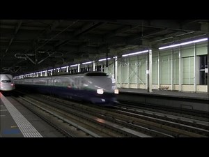 Very fast! Bullet Train (200 Series Shinkansen) 新幹線200系の高速通過・冬の上越新幹線