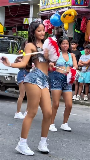 💖Beautiful woman dancing in the parade✅💖 #bailebass #desfile #baile #dance