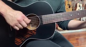 The Black Top WL-14 from Waterloo Guitars. We reckon that if you had to jump a train and get the hell outta Dodge, this is the guitar you’d want to take with you. 🇺🇸 | The Acoustic Centre