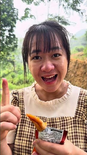 survival skills in the forest when eating strange things #bushcraft #survival #camping #shots